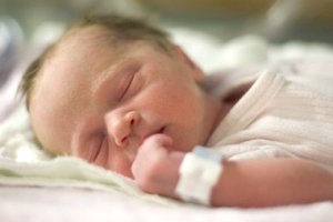 Projeto obriga realização do teste da linguinha em bebês