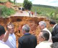 Governador visita municpios atingidos pelas chuvas - Rio Bananal