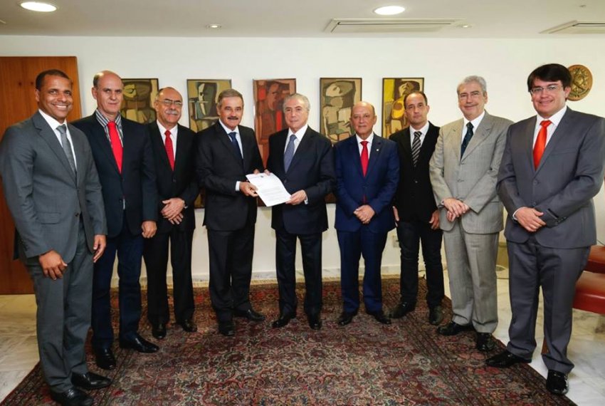 Prefeitos do ES se reuniram com o presidente Temer para buscar recursos - Buscando recursos