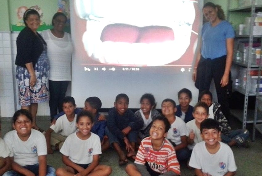 Escola de Bom Jesus do Norte trabalha projeto sobre Sade Bucal - Cuidar dos dentes