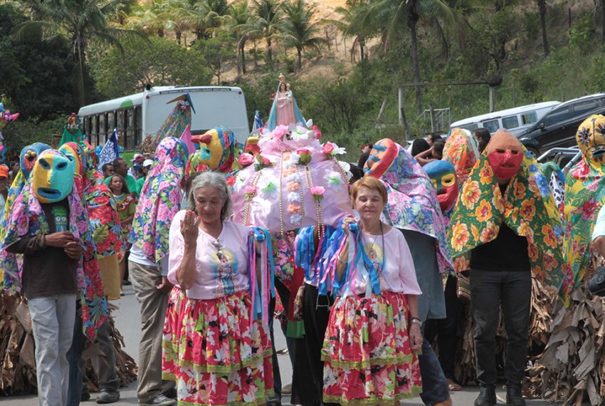 Carnaval do Congo de Mscaras celebra a Virgem da Penha em Roda dgua - em Roda dgua