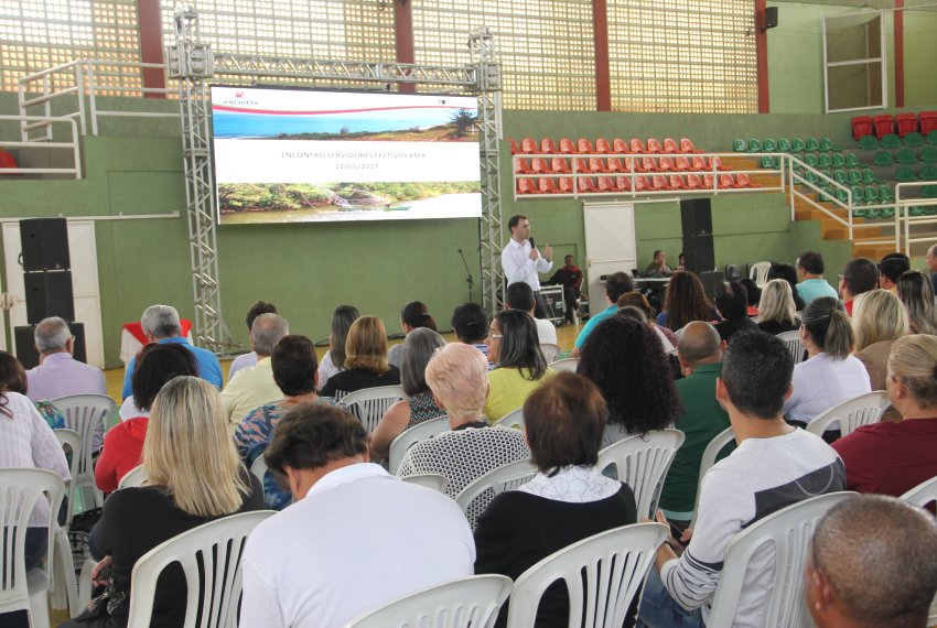 Prefeito estar em Limeira ouvindo moradores - Gesto participativa