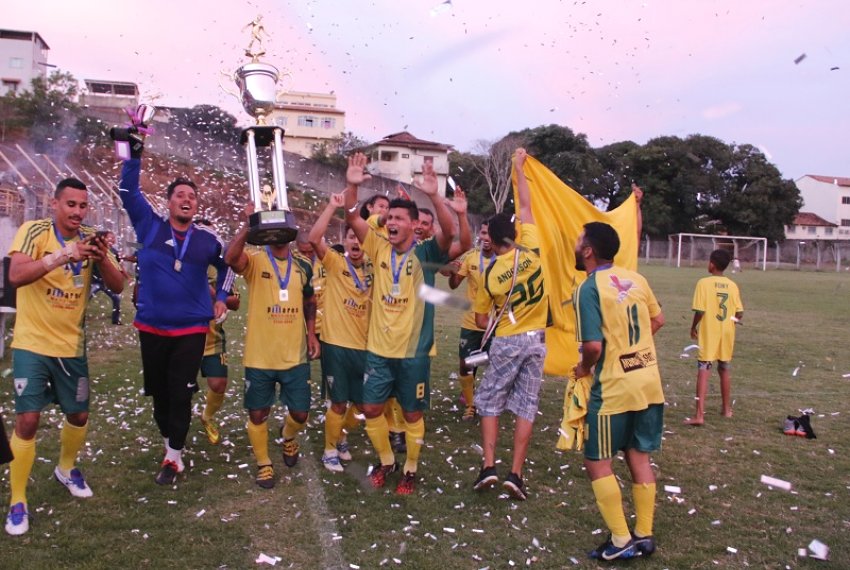 Equipes do EC Pau Brasil consagram-se campes - Futebol amador