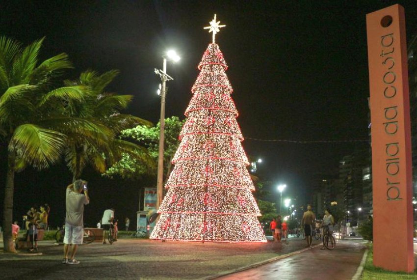 Natal Iluminado movimenta turismo - Economia