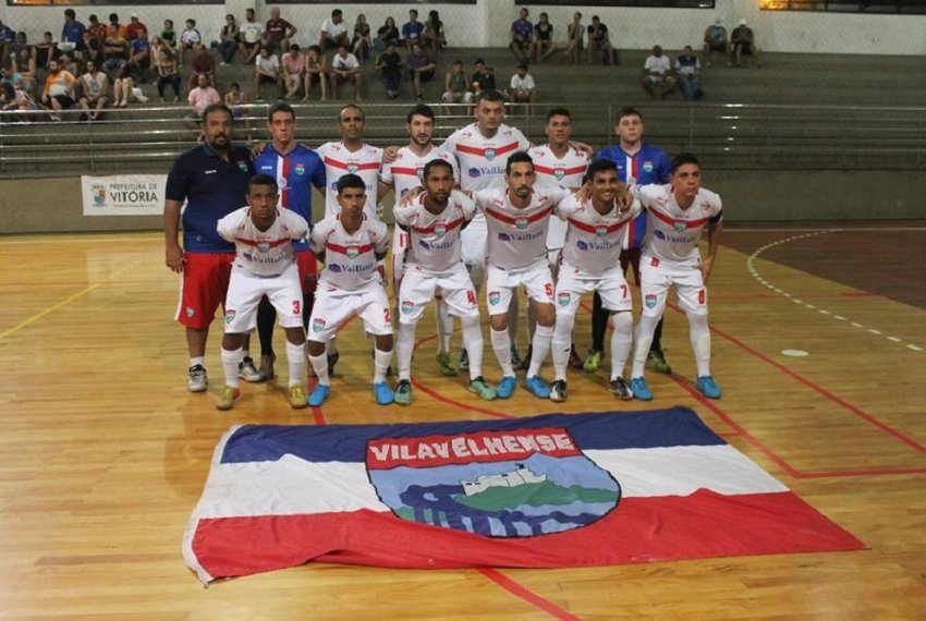 Vila Velha vence o lvares Cabral e conquista o titulo - Futsal