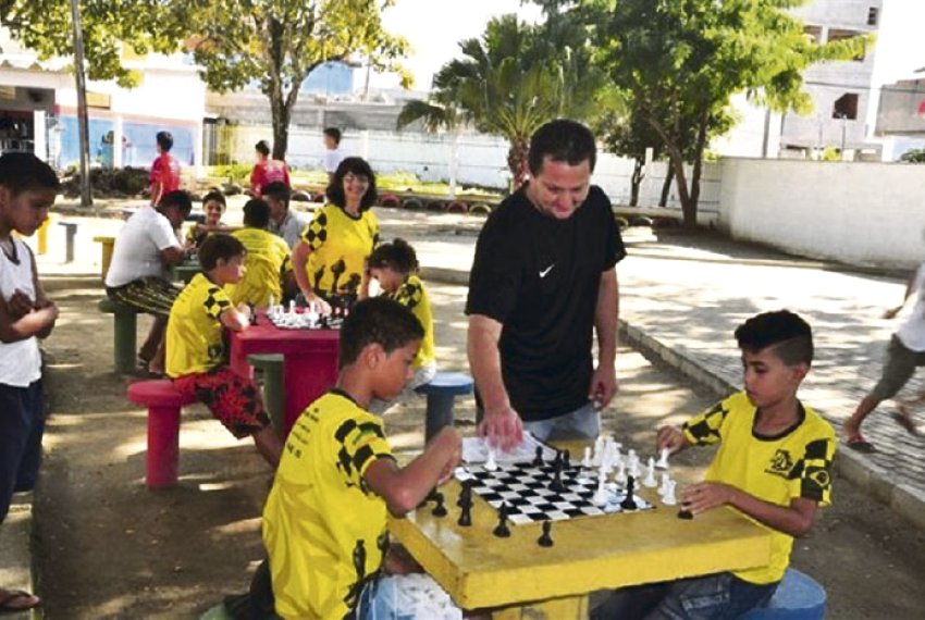 Aracruz vira referncia na prtica pedaggica de xadrez - Educao