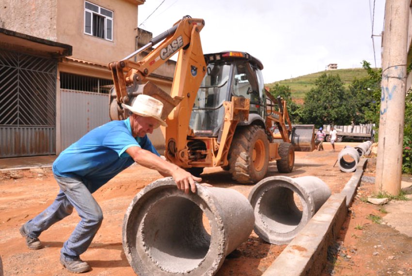 Obras retomadas no bairro Manoel Alves Siqueira - Infraestrutura