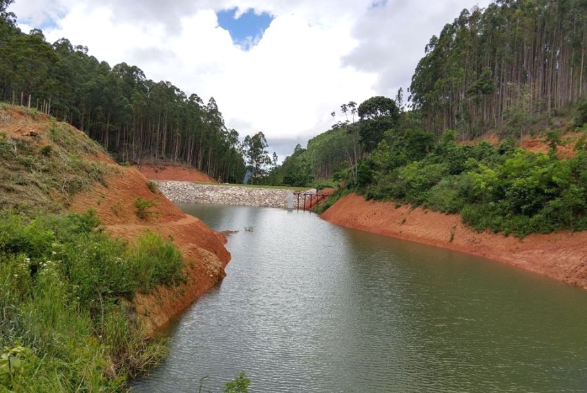 Nova barragem  inaugurada em Colatina - gua