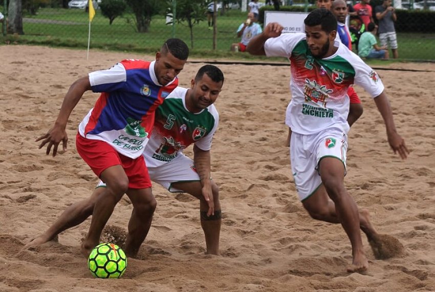 Anchieta d show e vence Guarapari por 12 x 0 - Beach Soccer