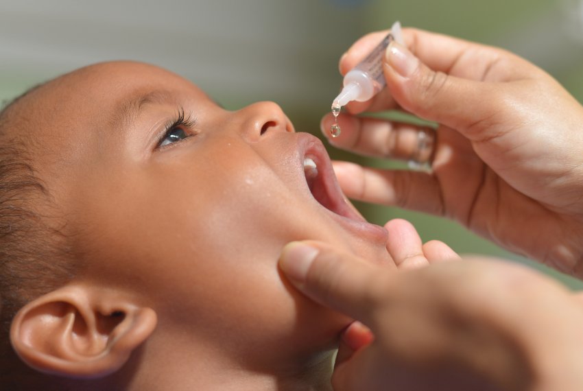 Saiba mais sobre a vacinao contra poliomielite e sarampo - Sade