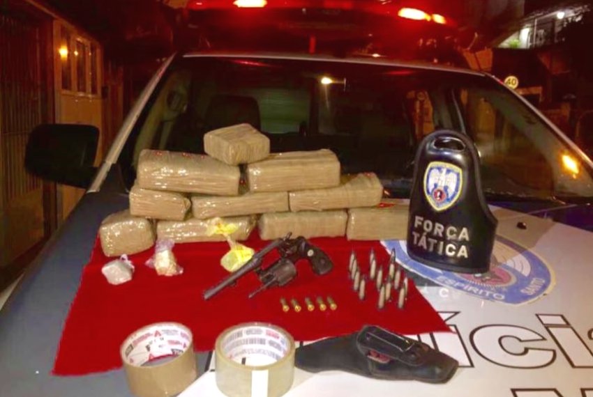 Arma e drogas so apreendidas pela PM em Pima - Segurana