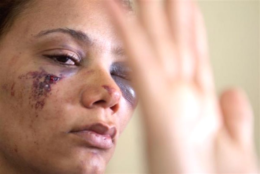 Nova Lei aumenta penas em crimes de violncia contra mulher - Saiba mais