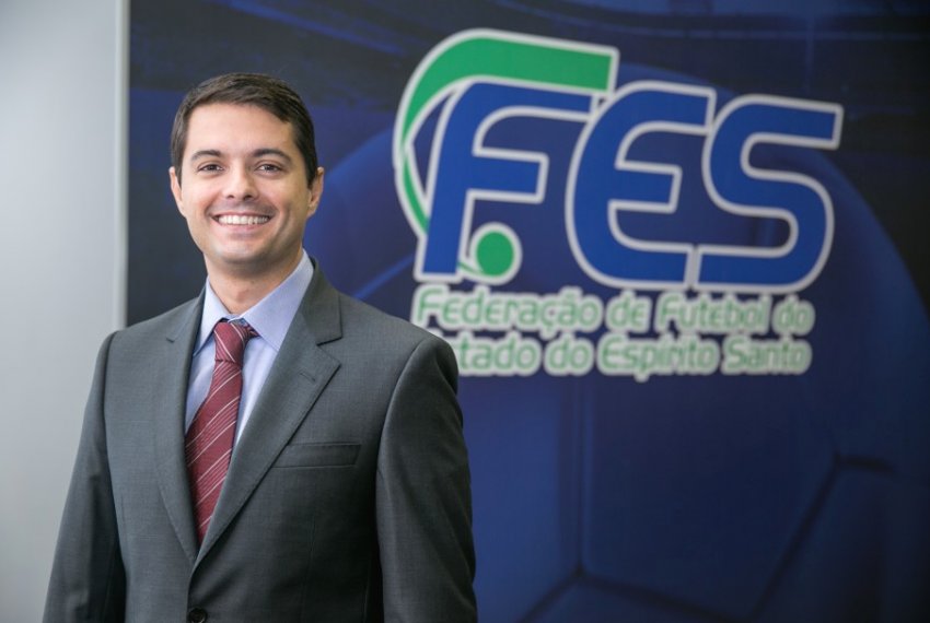 Gustavo Vieira  reeleito na Federao de Futebol do ES - Futebol Capixaba
